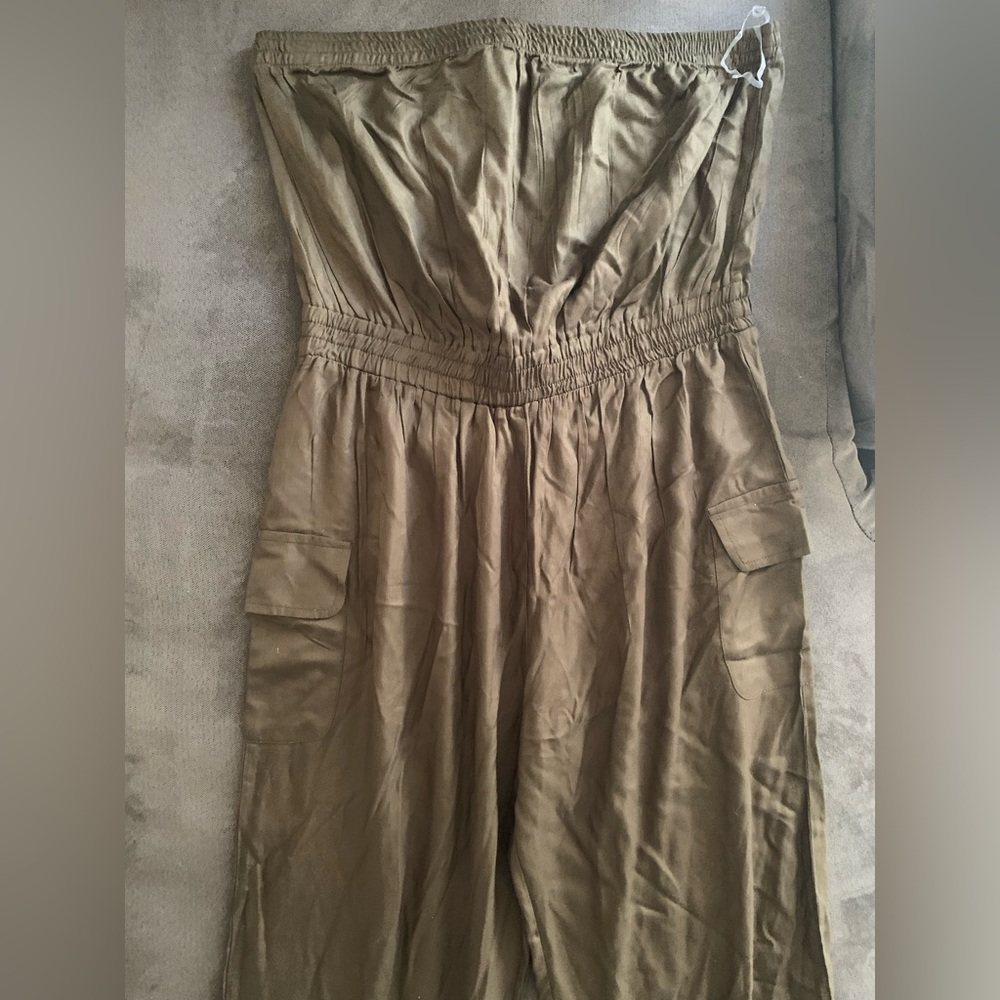 Green strapless jumpsuit with pockets!